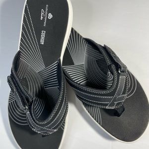 Clarks
Womens Cloudsteppers Breeze Sea Flip Flops